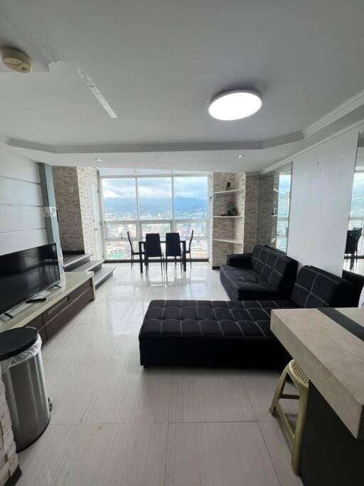 Simple And Relaxing 2-bedroom Unit Apartment